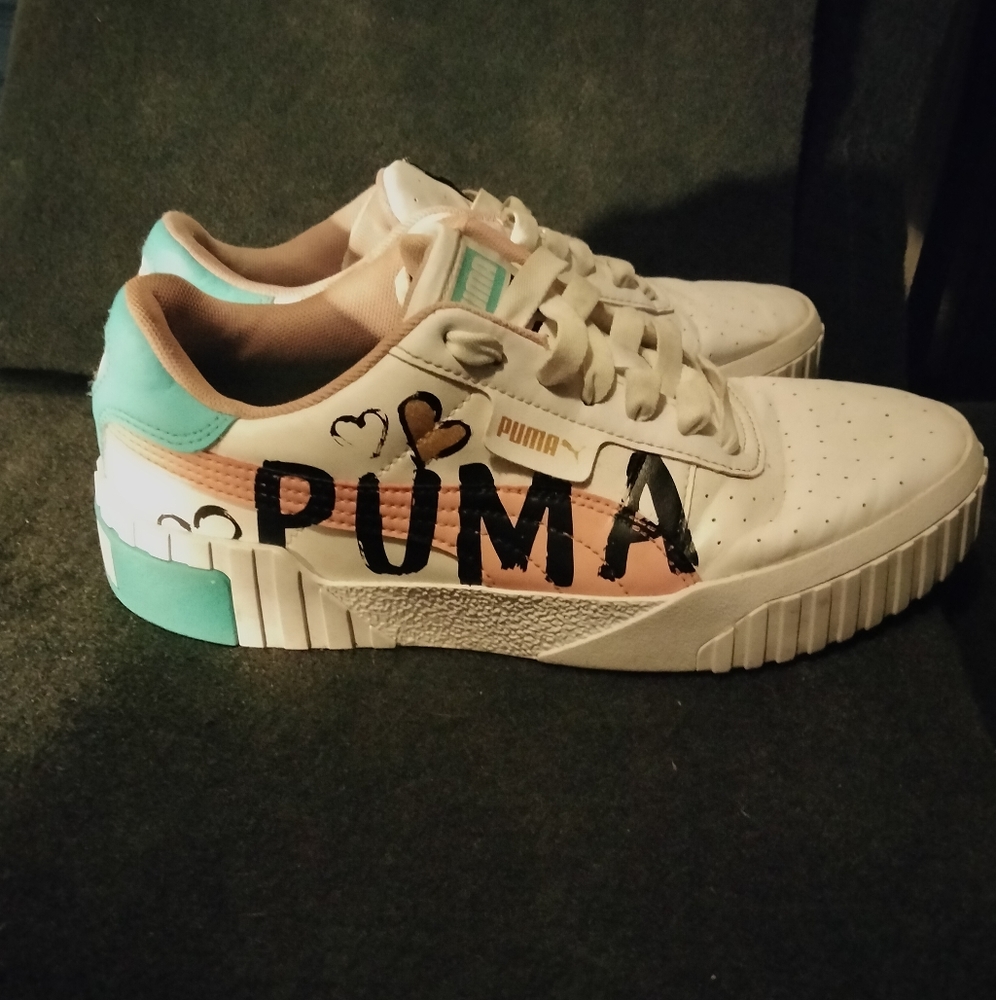 Girls puma shoes